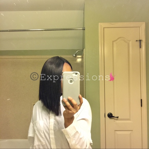 Short Straight Lace Front Bob Wig - Picture 3 of 7